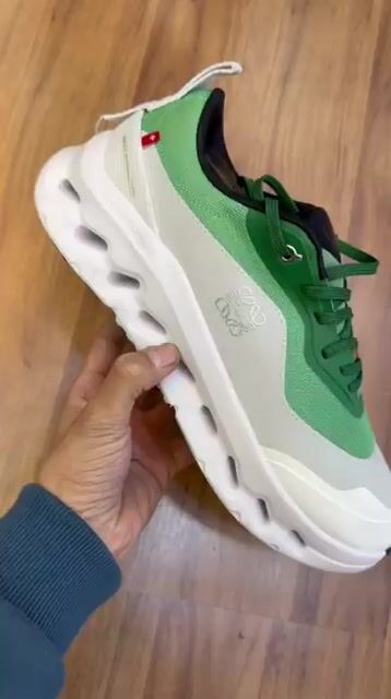 Vídeo de on x loewe green whithe