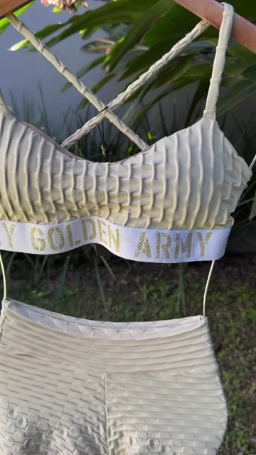 Vídeo de GOLDEN ARMY