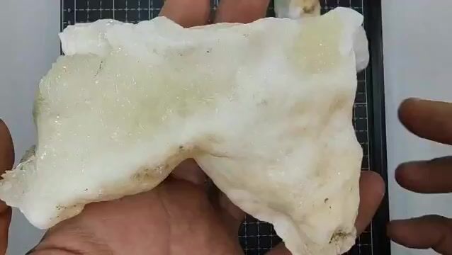 Video de 709 gr Hidrocincita (2 Piezas) - Mineral de Colección
