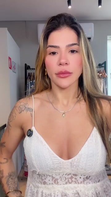 Vídeo de Blusa Regata com Aviamento em Renda