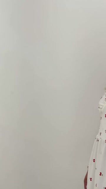 Video de Vestido Longo com Estampa de Cerejas