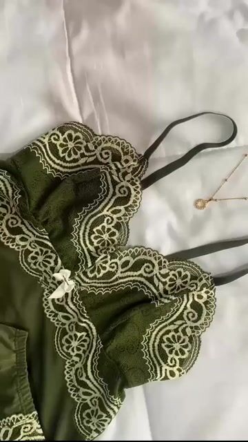Vídeo de Short Doll liganete com renda - Bella