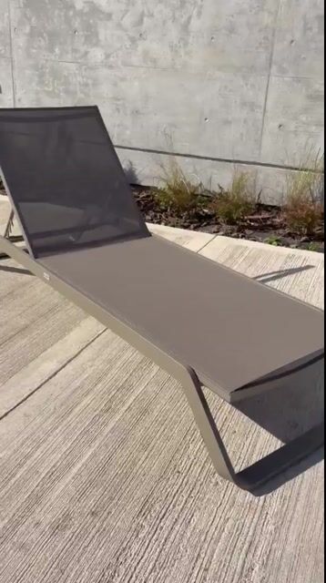 Video de REPOSERA TIPO CAMASTRO DE ALUMINIO BLACK