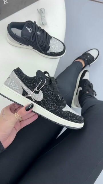 Video de Nike Air Jordan Low 23 Luxo Strass