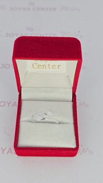 Video de Anillo Plata 925 Abrazo Eterno Con Piedras Cubic C2035