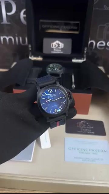 Video de Panerai Luminor Luna Rossa 43mm - AÇO PRETO/MOSTRADOR AZUL - NYLON