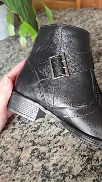 Vídeo de Bota Feminina Via Jully Couro Artesanal 40 ao 43 Numeração Especial
