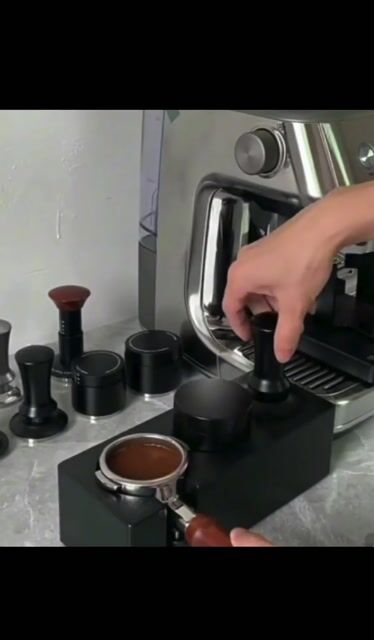 Video de Tamper Con Resorte Café Expresso 58mm Acero Inox.