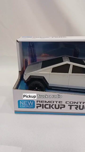 Video de Camioneta Cybertruck A Radio Control C/ Luz Y Cargador Usb