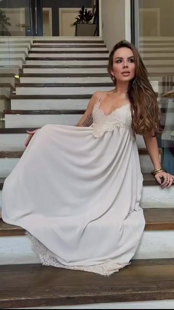 Video de VESTIDO EMILYN