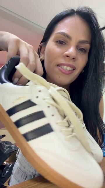Video de {SUPER LANÇAMENTO ✨COR EXCLUSIVA ✨PREMIUM SAMBA OFF/PRETO LUXO {FORMA NORMAL} SOLA BORRACHA