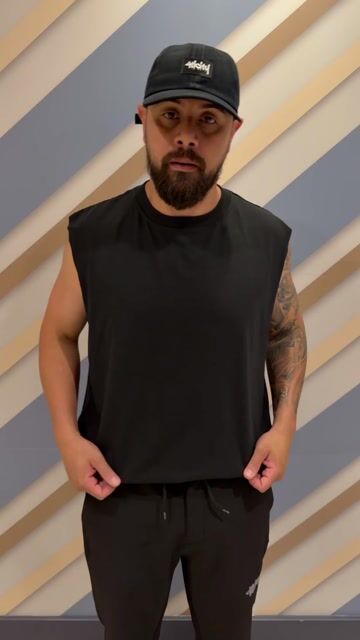 Vídeo de REGATA 4ticity®️ MACHÃO OVERSIZED - PRETA BÁSICA