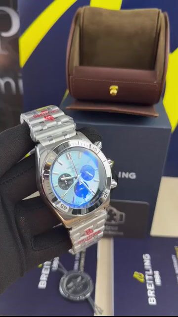 Video de Breitling Super Chronomat 45mm - AÇO/MOSTRADOR AZUL
