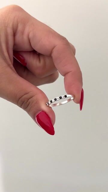 Video de Anillo medio sin fin blanco y negro