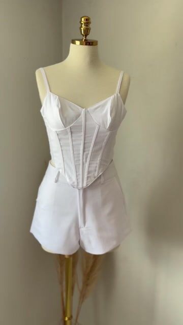 Vídeo de VESTIDO GIULIA ALFAIATARIA PREMIUM(CURTINHO)