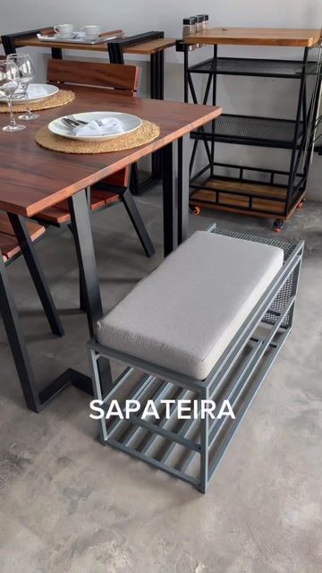 Video de Sapateira NIPPON com Assento Estofado em Aço | Casa Rigo