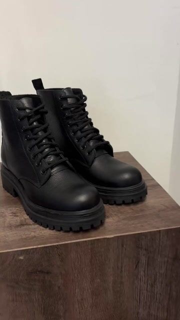 Video de SOLEMNIA SHOES