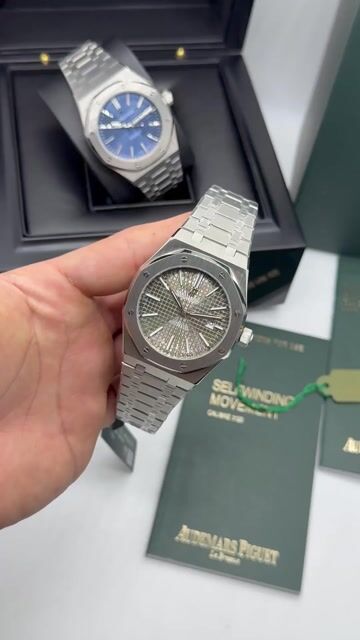 Video de Audemars Piguet Royal Oak 42mm - AÇO/MOSTRADOR PRATA
