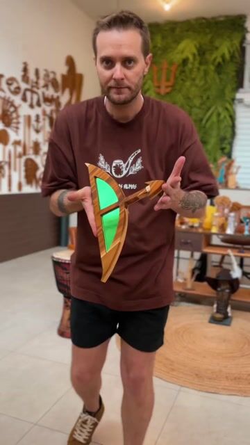 Vídeo de Ofá Oxóssi Espelhado Verde - 40cm Alt