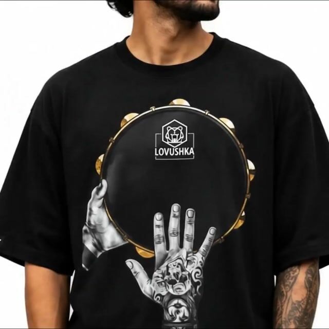 Vídeo de Camiseta Oversized Lovushka - Mão no Pandeiro