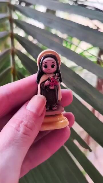 Video de Pedestal Santa Teresinha - 5 cm
