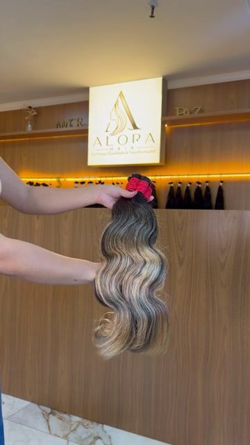 Vídeo de Alora Hair