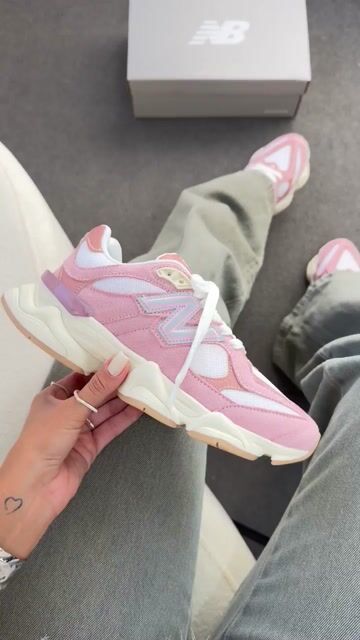 Vídeo de NB 9060 Sintético Branco/Rosa
