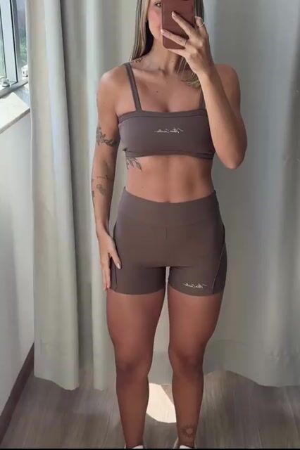 Vídeo de VITORIA CARVALHO MODA FITNESS