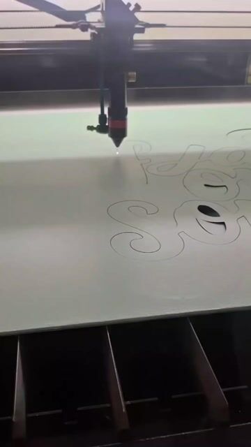 Video de LETREIRO / FRASE / NOME PERSONALIZADO EM MDF PINTADO 3MM