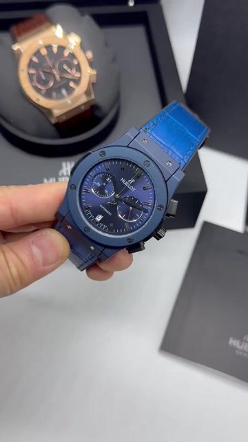 Video de Hublot Classic Fusion 45mm - AÇO AZUL/MOSTRADOR AZUL - SILICONE E COURO