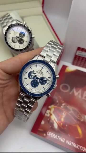 Video de Speedmaster Snoopy Aniversário de 50 anos - 41mm (Modelo automático)