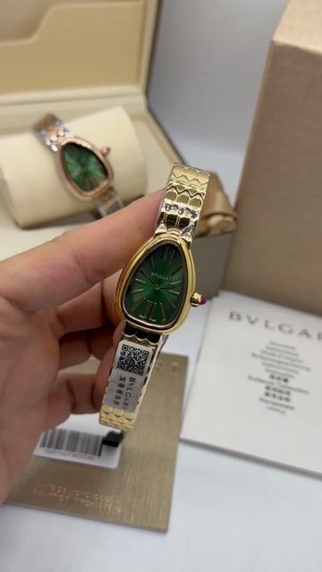 Video de Bvlgari Serpenti 29mm - AÇO DOURADO/MOSTRADOR VERDE