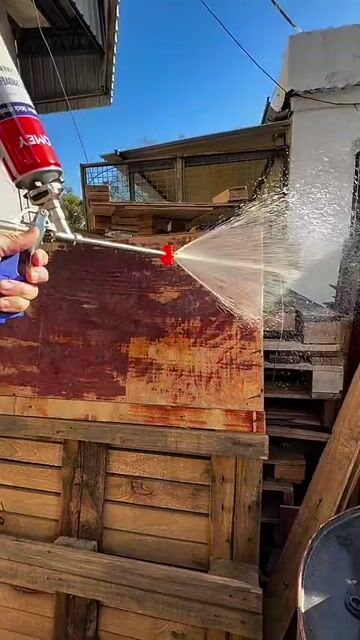Video de ESPUMA PROYECTABLE DE POLIURETANO 750ML (P/AISLAMIENTO) HOMEY