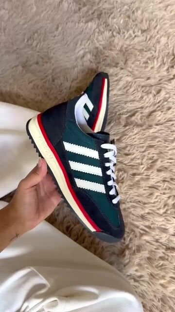 Vídeo de Tênis Adidas SL 72 Marinho Couro Legítimo Feminino