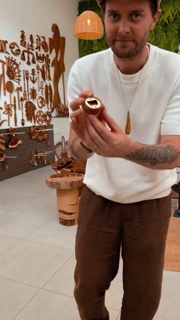 Vídeo de Imã - Abridor de Garrafa - 5cm Diâmetro