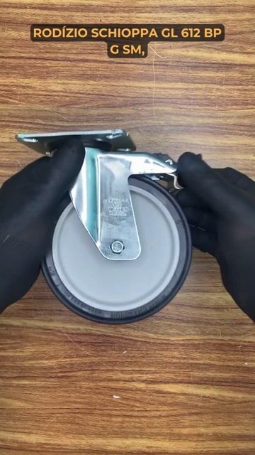 Vídeo de Rodízio Giratório com Freio 5 Polegadas GL 612 BP G SM 85kg - SCHIOPPA