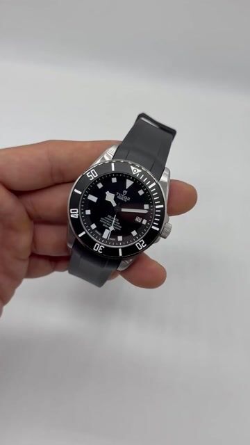 Video de Tudor Pelagos 41mm - AÇO/MOSTRADOR PRETO - SILICONE