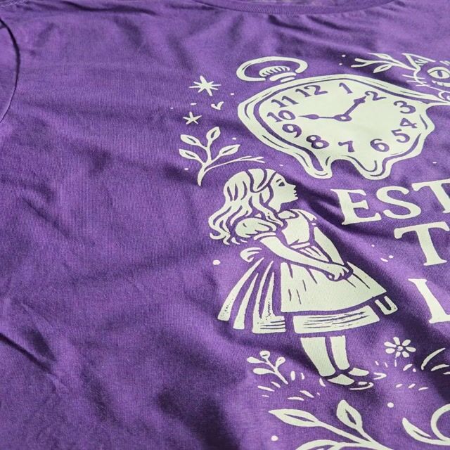 Vídeo de Camiseta Alice no País das Maravilhas