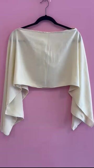 Video de 1010438 BLUSA SOLAR BEGE