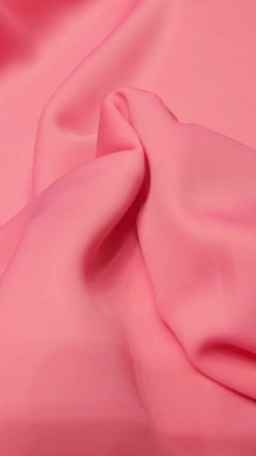 Video de SASTRERO MOSCHINO PINK