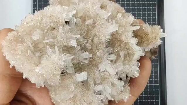 Video de 402 gr Hemimorfita 6 Piezas Minerales de Colección