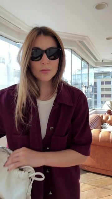 Vídeo de Calça Paloma Vinho Escuro