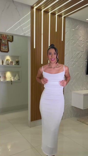 Vídeo de Vestido Midi Acetinado Alcinha (1503)