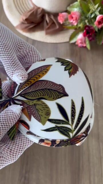 Vídeo de Busto Biquíni Avulso Sustentação com Bojo aro e laço confortável flores terrosas