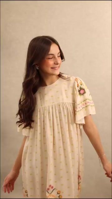 Video de Vestido em Viscose Maria Flor 8876