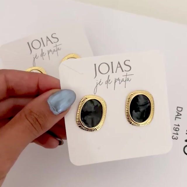 Video de Brinco elegance borda texturizada | aço dourado