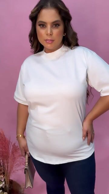 Vídeo de T-Shirt Naty Curve