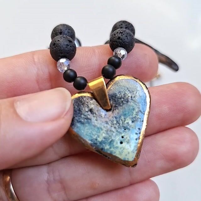 Video de Collar corazón turquesa y piedras