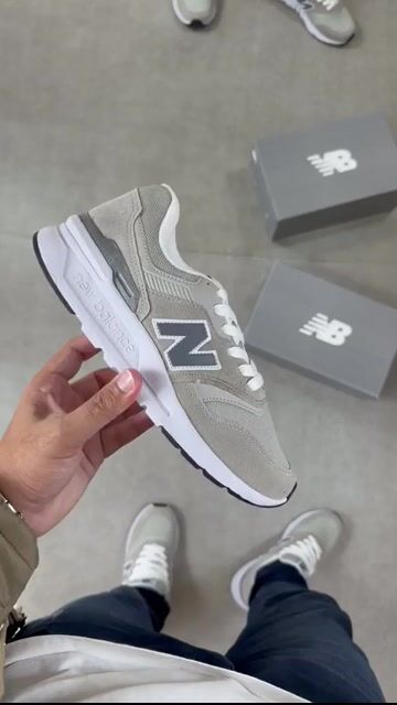 Vídeo de Tênis Modelo New balance 997 Disponível 38 ao 43