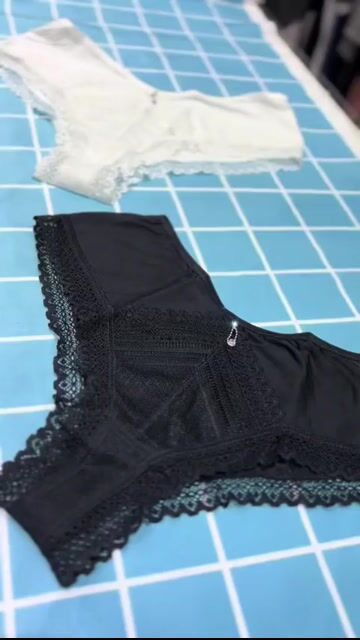 Video de CULOTTE DE LYCRA Y PUNTILLA (8361)